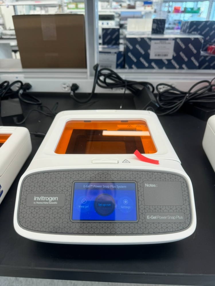 Image of Invitrogen E-Gel Power Snap Plus Electrophoresis Device